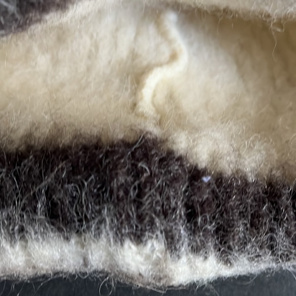 Icewool 100% Virgin Wool Unisex Hand Knit Winter Hat - Iceland - Picture 6 of 11